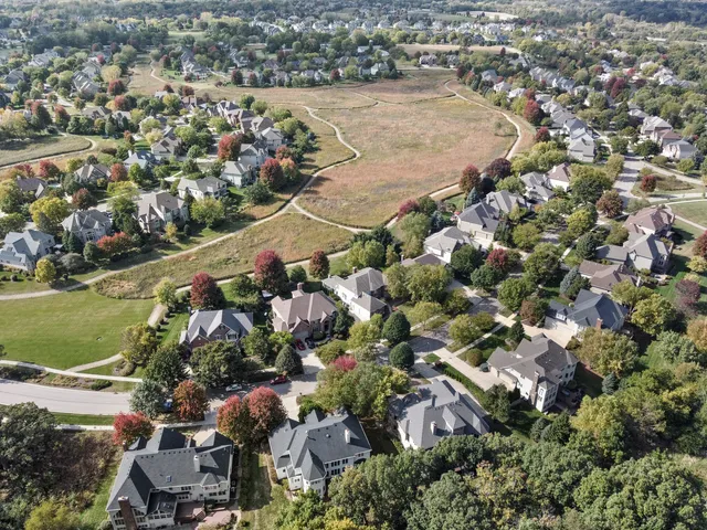 $885,000 | 884 Twin Elms Lane, Batavia, IL 60510