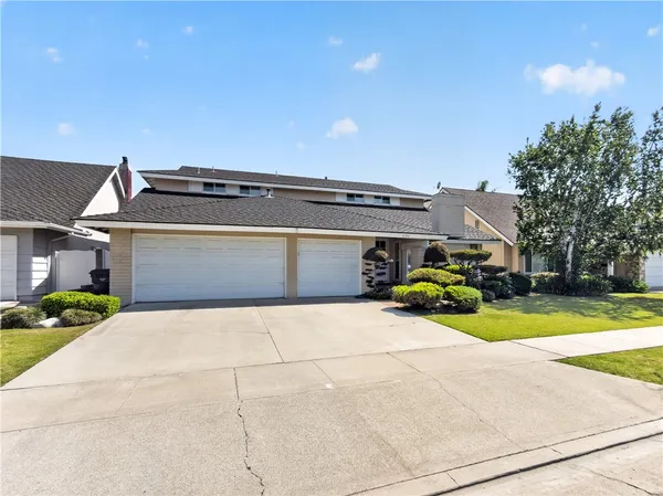 $1,295,000 | 4192 Sussex Circle, Cypress, CA 90630