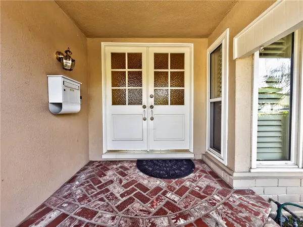 $1,295,000 | 4192 Sussex Circle, Cypress, CA 90630