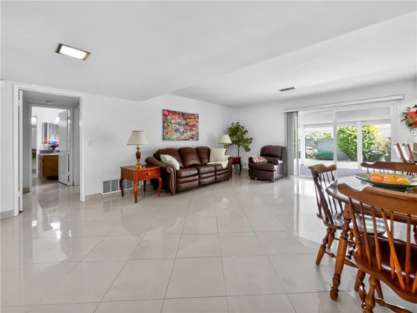 $1,295,000 | 4192 Sussex Circle, Cypress, CA 90630