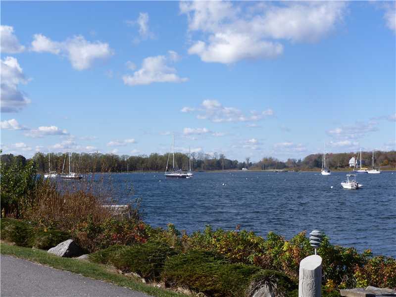 27 Poppasquash Road, Unit 27 Bristol, RI 02809 - Photo 16 of 20 View.