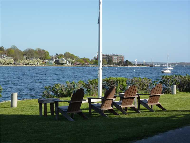 27 Poppasquash Road, Unit 27 Bristol, RI 02809 - Photo 18 of 20 View.