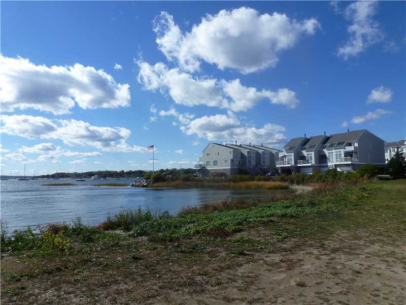 27 Poppasquash Road, Unit 27 Bristol, RI 02809 - Photo 20 of 20 View.