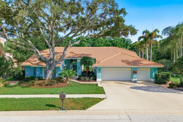 $975,000 | 3930 Tarian Court, Palm Harbor, FL 34684