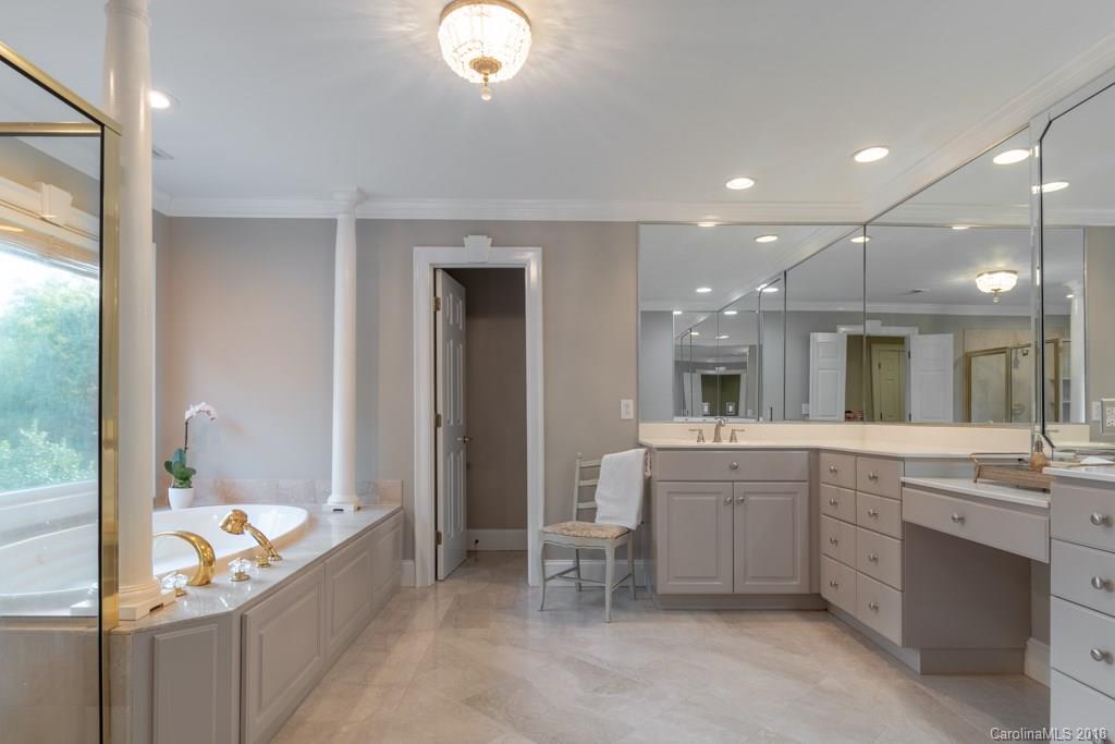 4217 Quail View Road, Unit 7 Charlotte, NC 28226 - Photo 19 of 35 Gallery Image 19