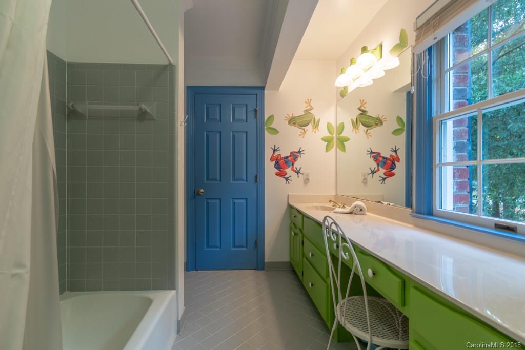 4217 Quail View Road, Unit 7 Charlotte, NC 28226 - Photo 24 of 35 Gallery Image 24