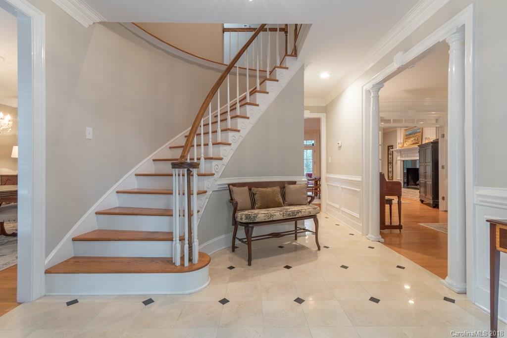 4217 Quail View Road, Unit 7 Charlotte, NC 28226 - Photo 5 of 35 Gallery Image 5