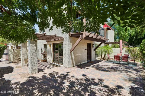 a house view with a outdoor space