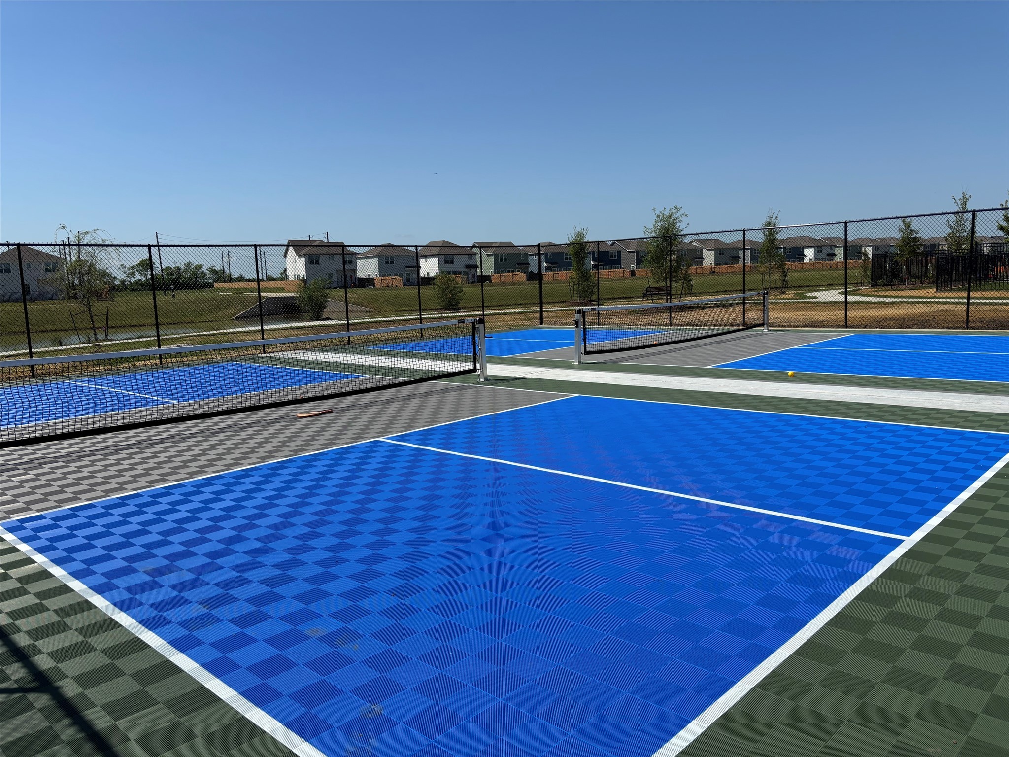 19006 Yellow Bells Way Rosharon, TX 77583 - Photo 18 of 24 a view of tennis court