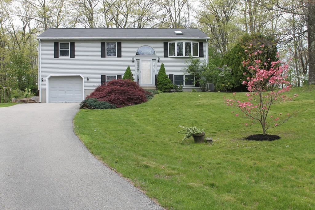 25 Corbin Road Dudley, MA 01571 - Photo 1 of 29