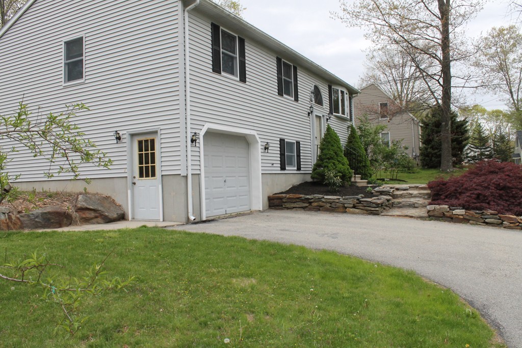 25 Corbin Road Dudley, MA 01571 - Photo 26 of 29