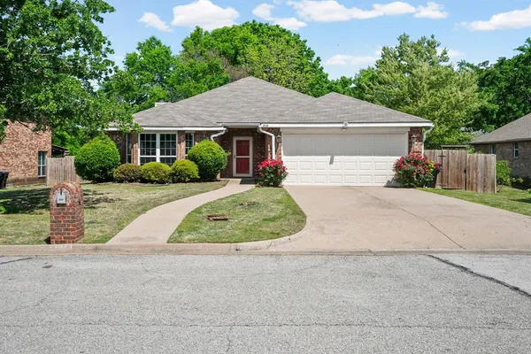 $259,900 | 512 Baylor Drive, Greenville, TX 75402