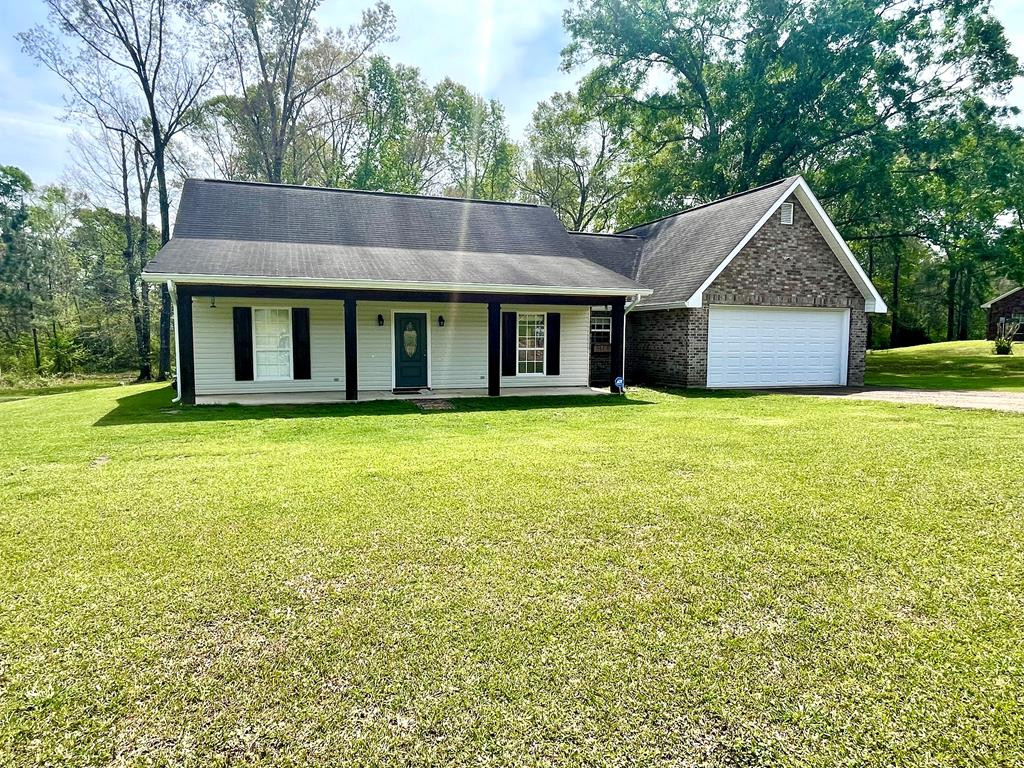 1044 8 Point Drive Summit, MS 39666 - Photo 1 of 40 Main View