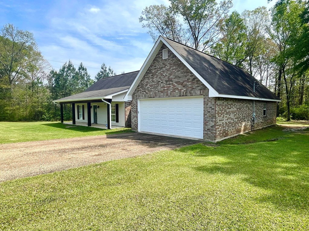 1044 8 Point Drive Summit, MS 39666 - Photo 4 of 40 Photo 4