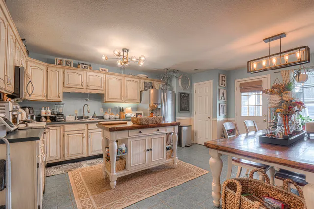 $274,900 | 631 North Peppercorn Lane, Rossville, GA 30741