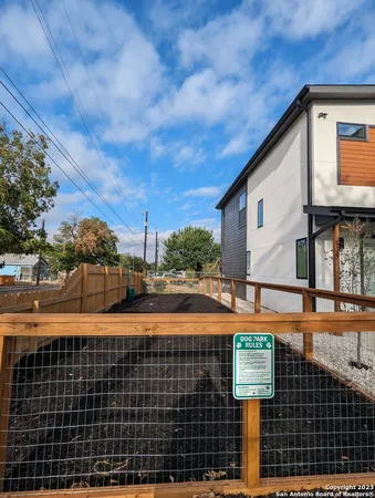 $1,750 | 935 Piedmont Avenue, San Antonio, TX 78210