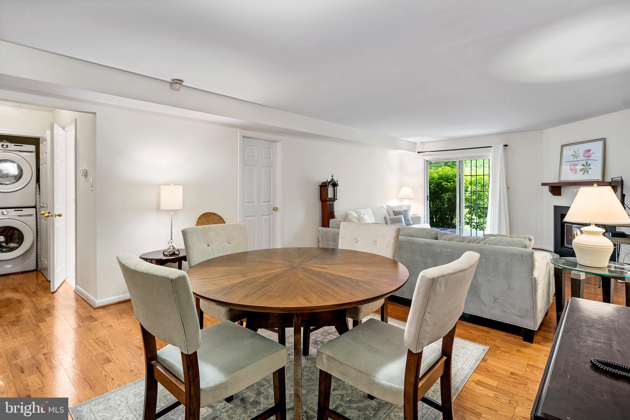 279 Valley Stream Lane Chesterbrook, PA 19087 - Photo 6 of 25 Open Floor Plan