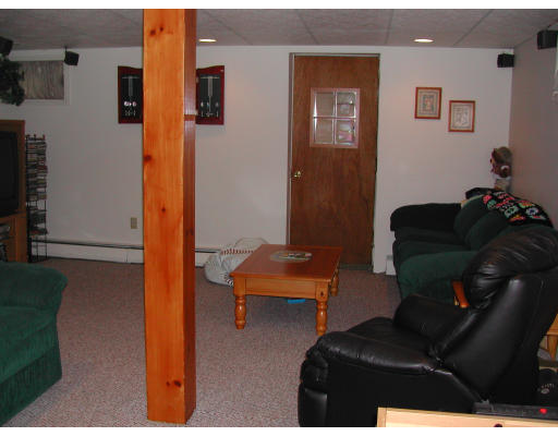 31 Pinefield Road Boston, MA 02136 - Photo 6 of 12 Gallery Image 6