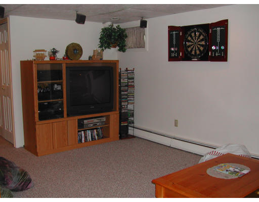 31 Pinefield Road Boston, MA 02136 - Photo 7 of 12 Gallery Image 7