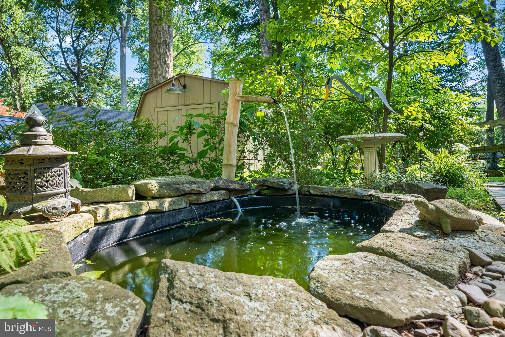 416 Radnor Road Wayne, PA 19087 - Photo 30 of 34 Pond