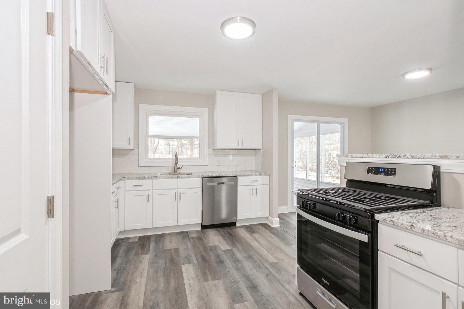 210 Cornwall Drive Chalfont, PA 18914 - Photo 6 of 33