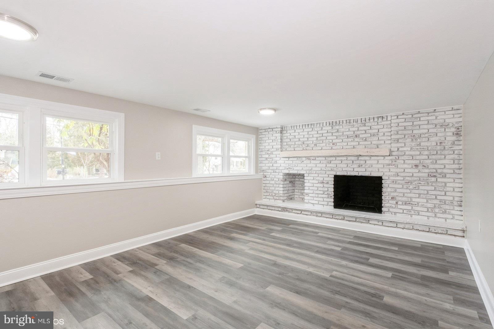 210 Cornwall Drive Chalfont, PA 18914 - Photo 7 of 33