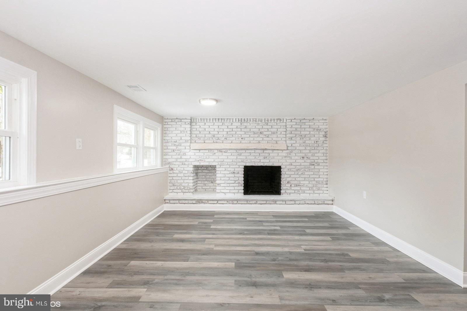 210 Cornwall Drive Chalfont, PA 18914 - Photo 9 of 33