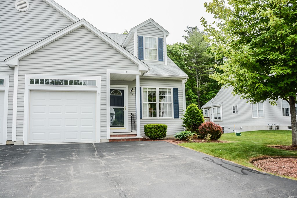 15 Hadleigh Road, Unit 15 Windham, NH 03087 - Photo 1 of 30