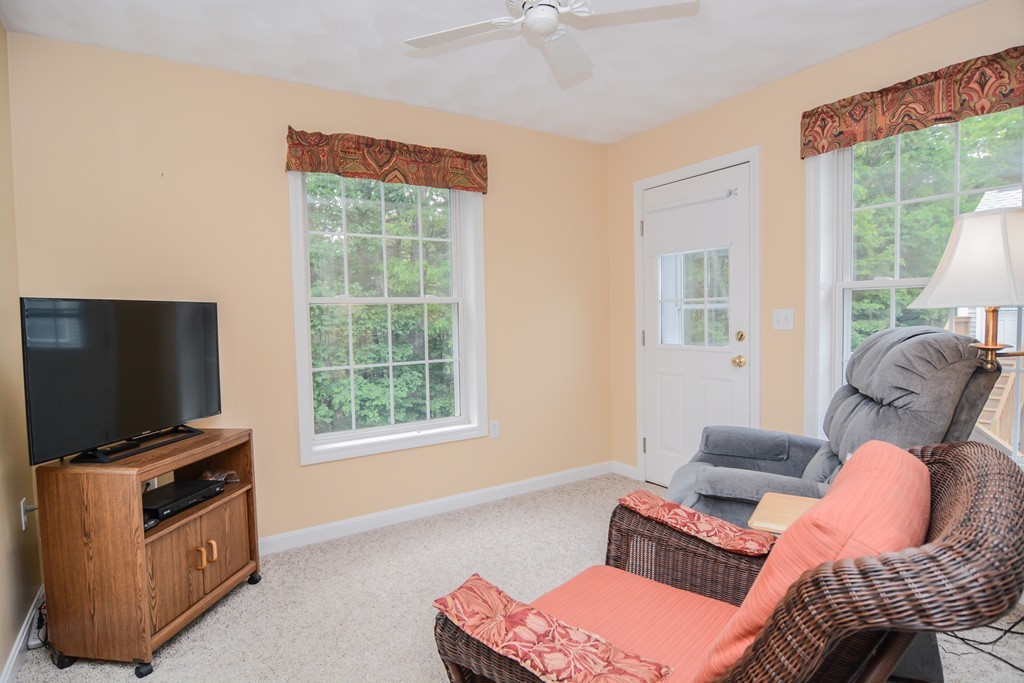 15 Hadleigh Road, Unit 15 Windham, NH 03087 - Photo 14 of 30