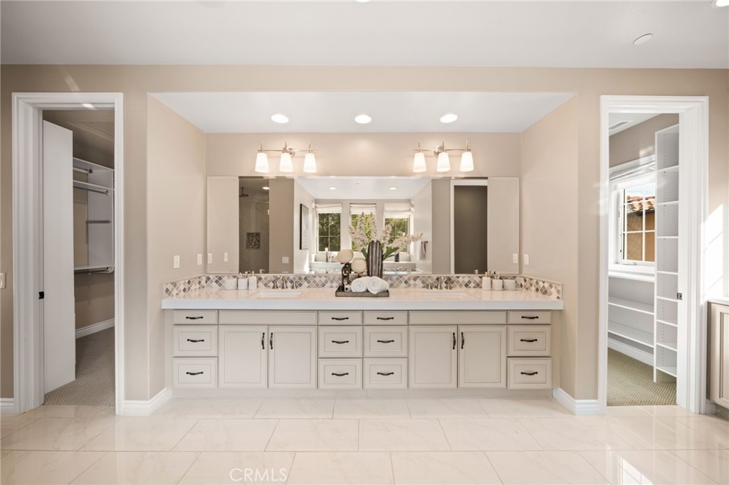 46 Shadybend Irvine, CA 92602 - Photo 20 of 41