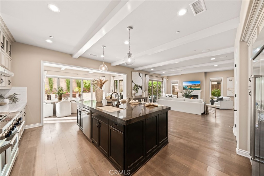 46 Shadybend Irvine, CA 92602 - Photo 8 of 41