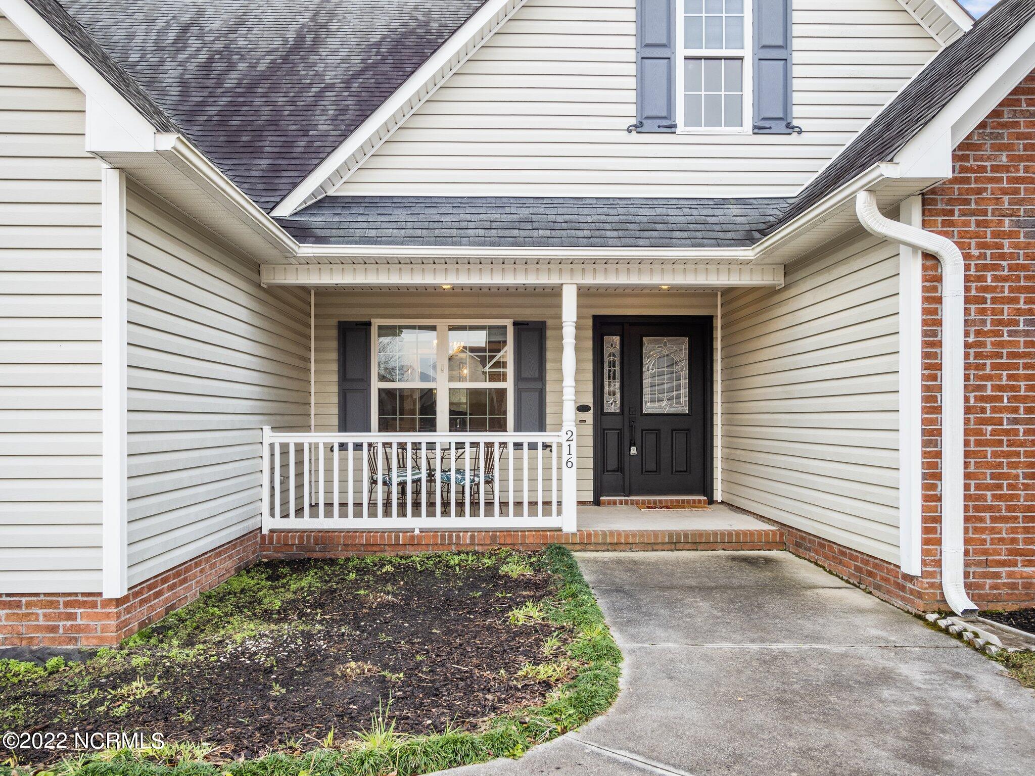 216 Emerald Ridge Road Jacksonville, NC 28546 - Photo 5 of 53 5-web-or-mls-04