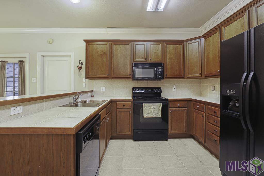 2815 Magazine Drive Baton Rouge, LA 70816 - Photo 7 of 22