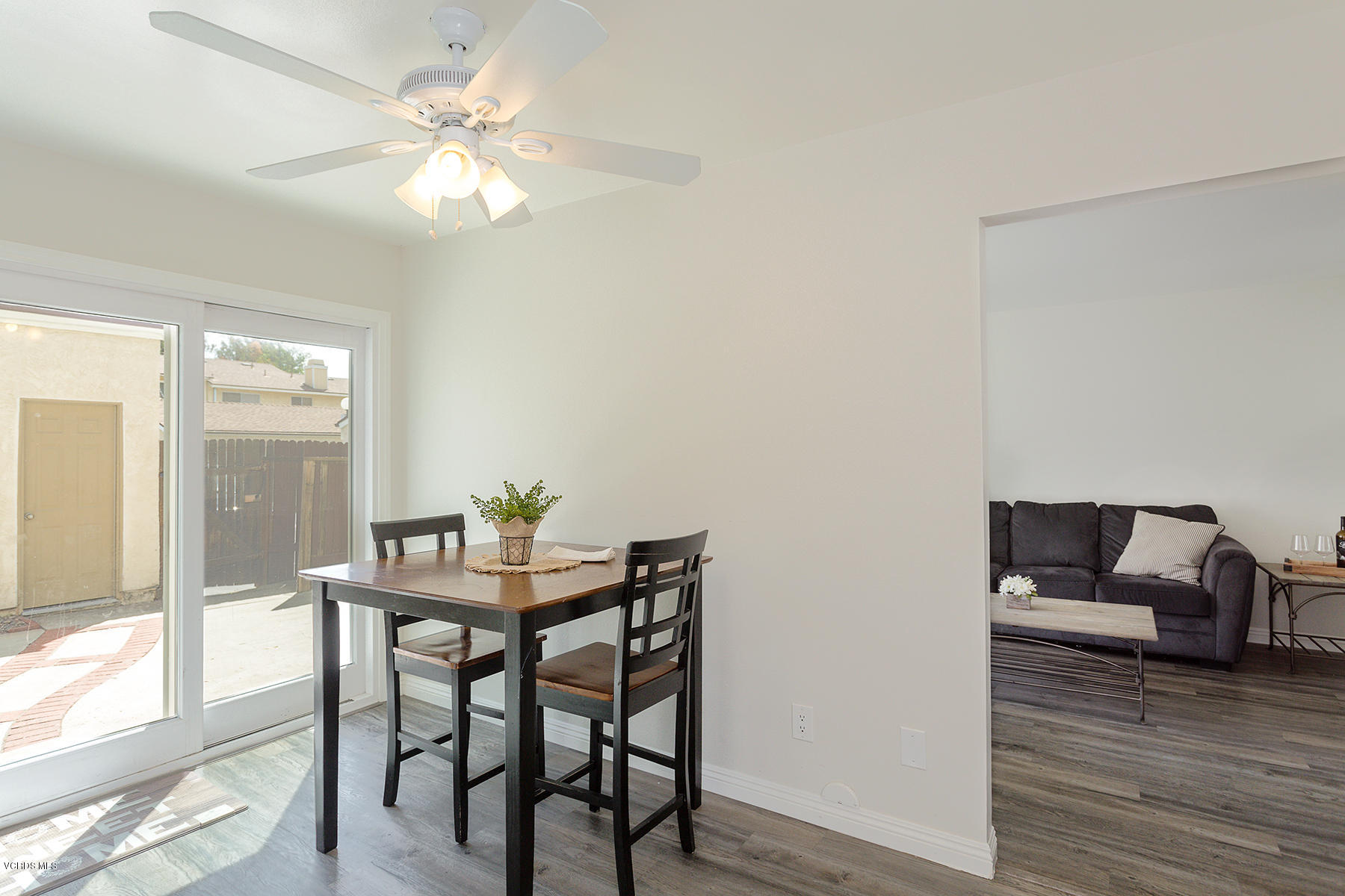 14860 Reedley Street, Unit C Moorpark, CA 93021 - Photo 4 of 26 Reedley4-mls