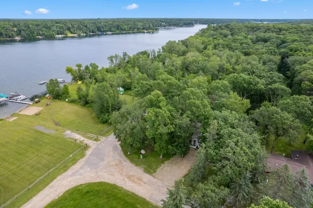 $344,900 | 8971 Dellwood Drive, Breezy Point, MN 56472