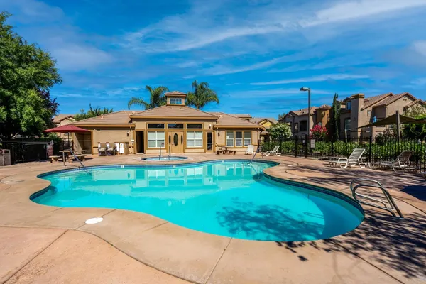 $420,000 | 5350 Dunlay Drive, Unit 817, Sacramento, CA 95835