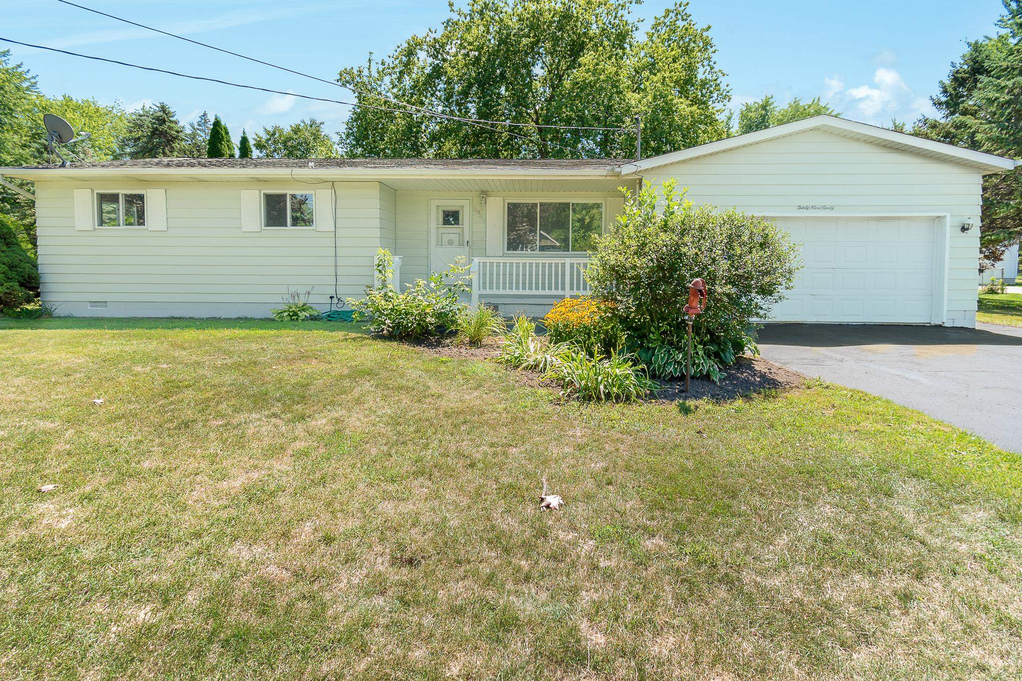 3990 Wheeler Road Bay City, MI 48706 - Photo 1 of 20 Gallery Image 1