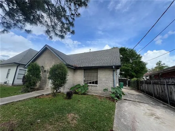 $195,000 | 3909 Wanda Lynn Drive, Metairie, LA 70002