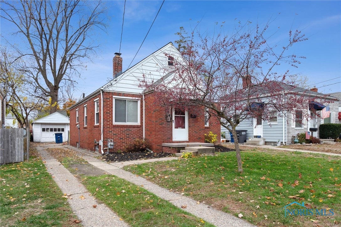 3247 Sherbrooke Road Toledo, OH 43606 - Photo 2 of 46 Gallery Image 2