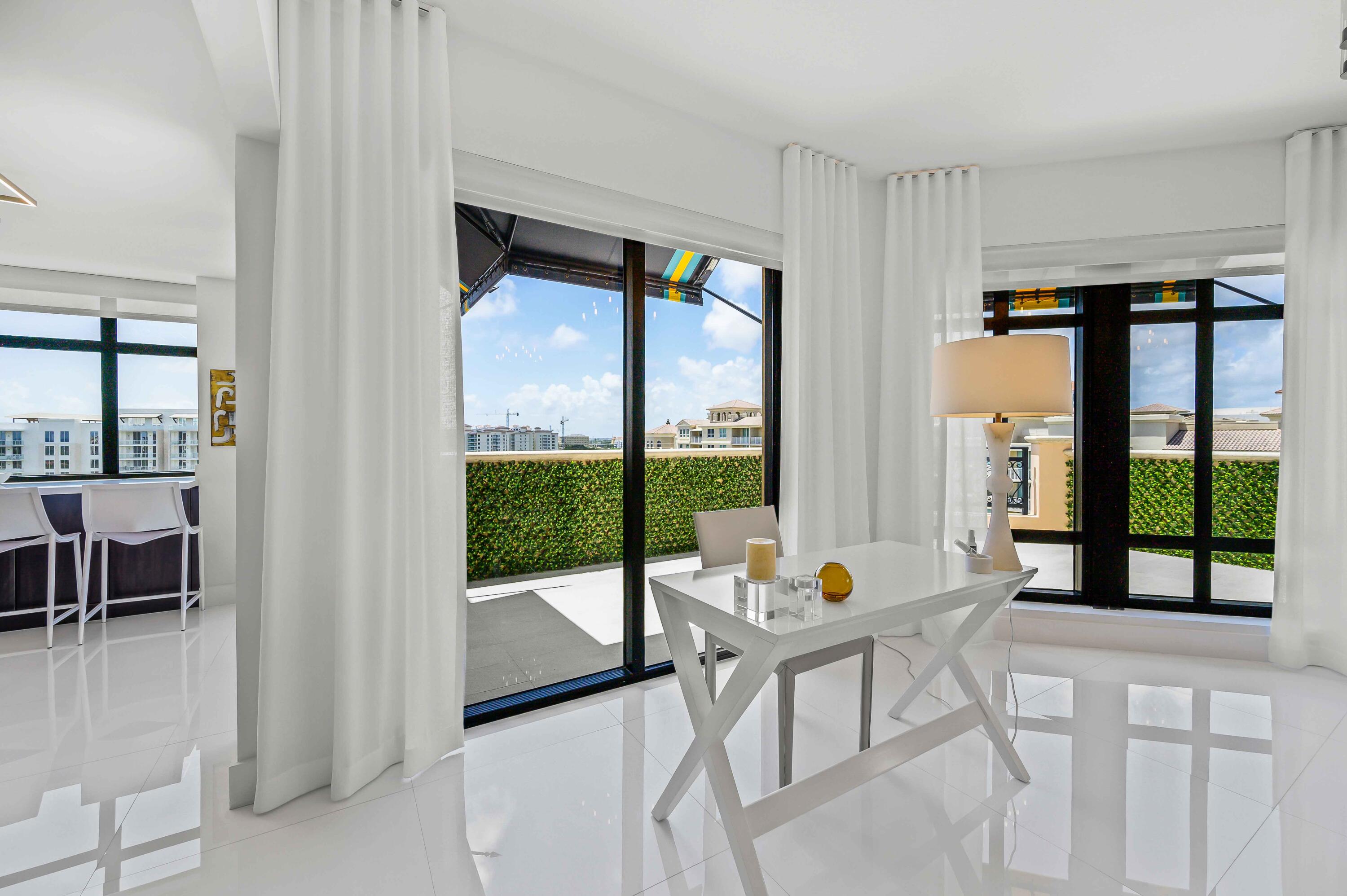 200 East Palmetto Park Road, Unit PH2 Boca Raton, FL 33432 - Photo 20 of 66 Lots of Windows & Light!