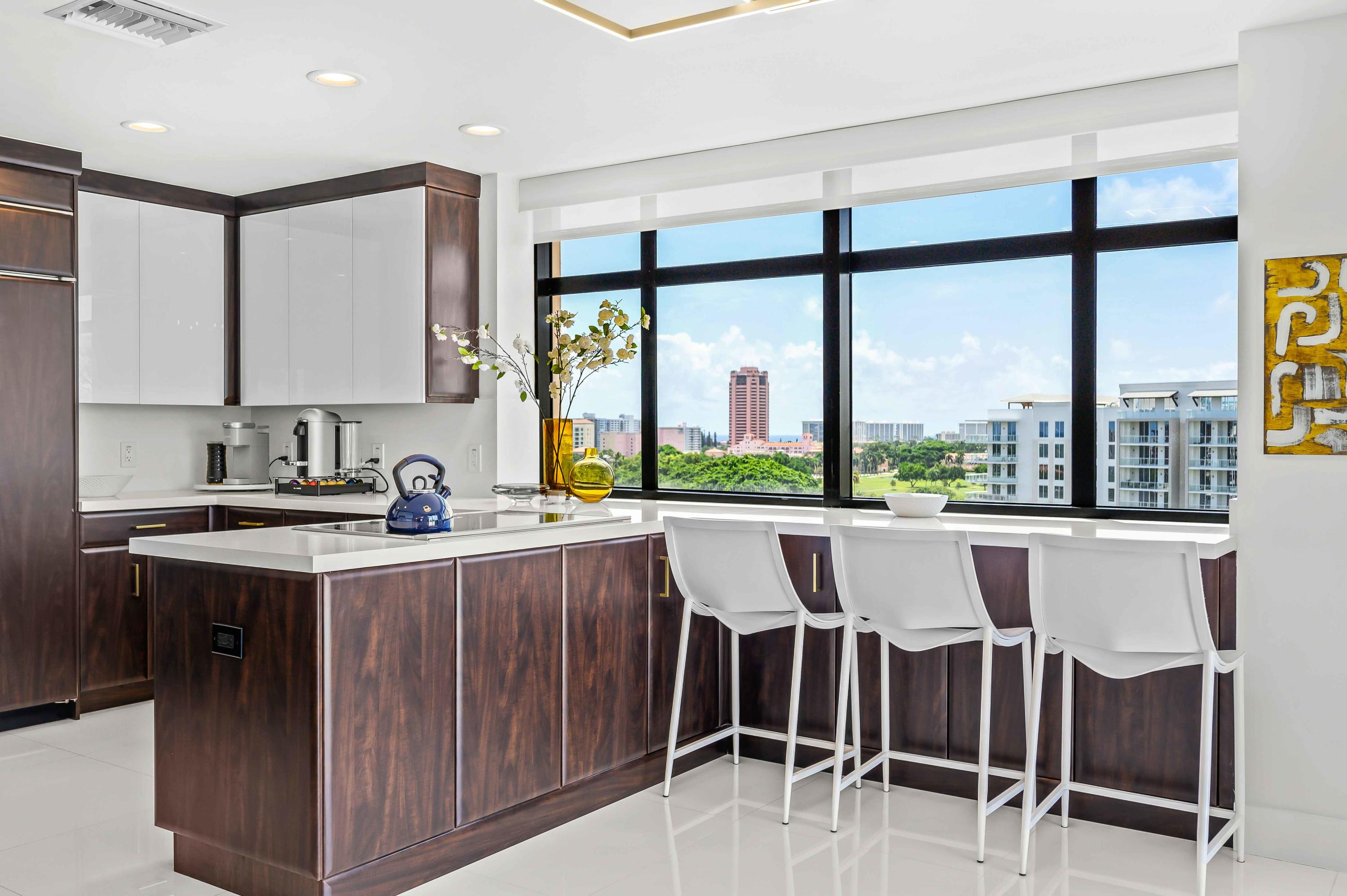 200 East Palmetto Park Road, Unit PH2 Boca Raton, FL 33432 - Photo 23 of 66 Kitchen