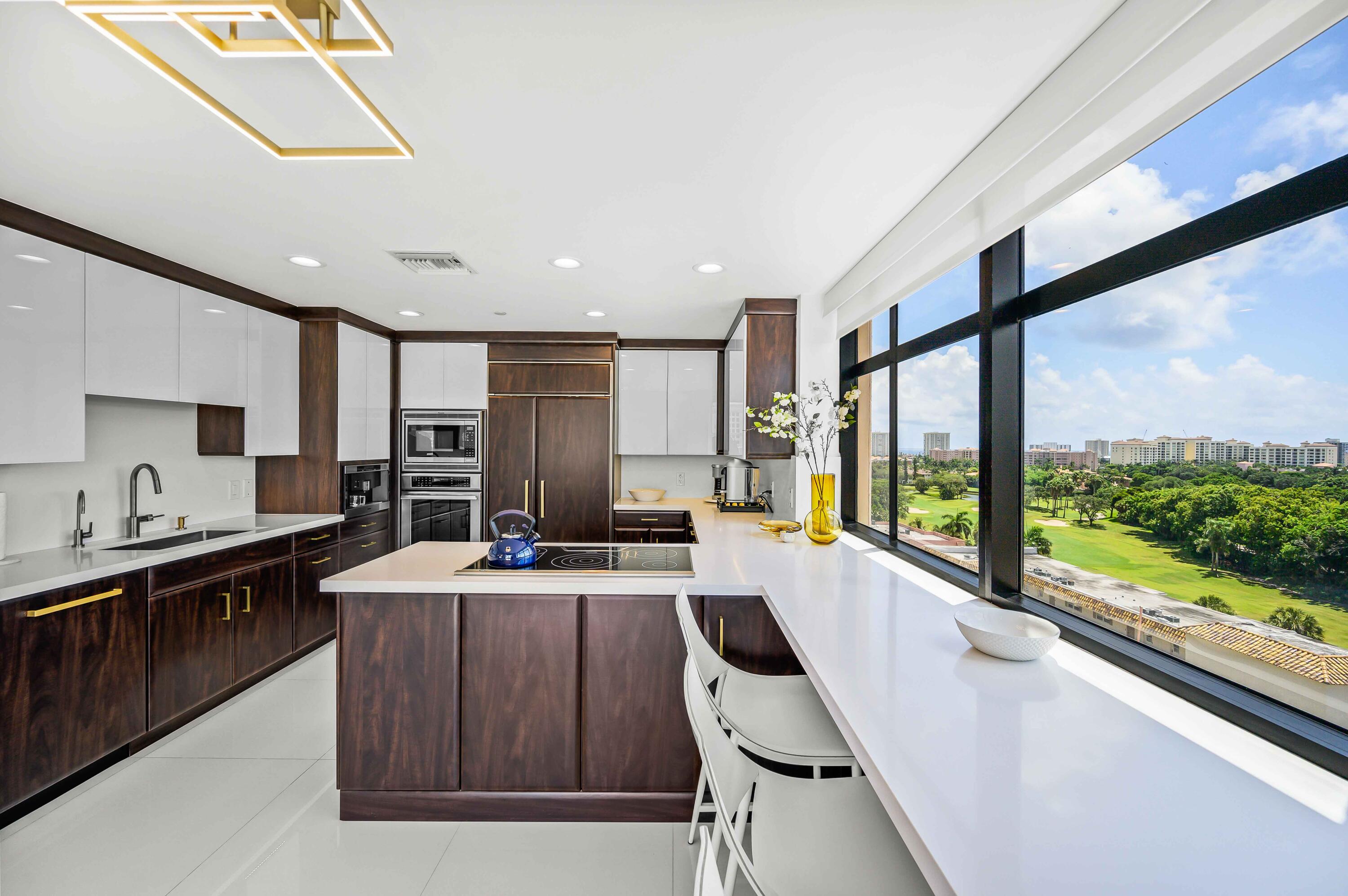 200 East Palmetto Park Road, Unit PH2 Boca Raton, FL 33432 - Photo 26 of 66 Kitchen