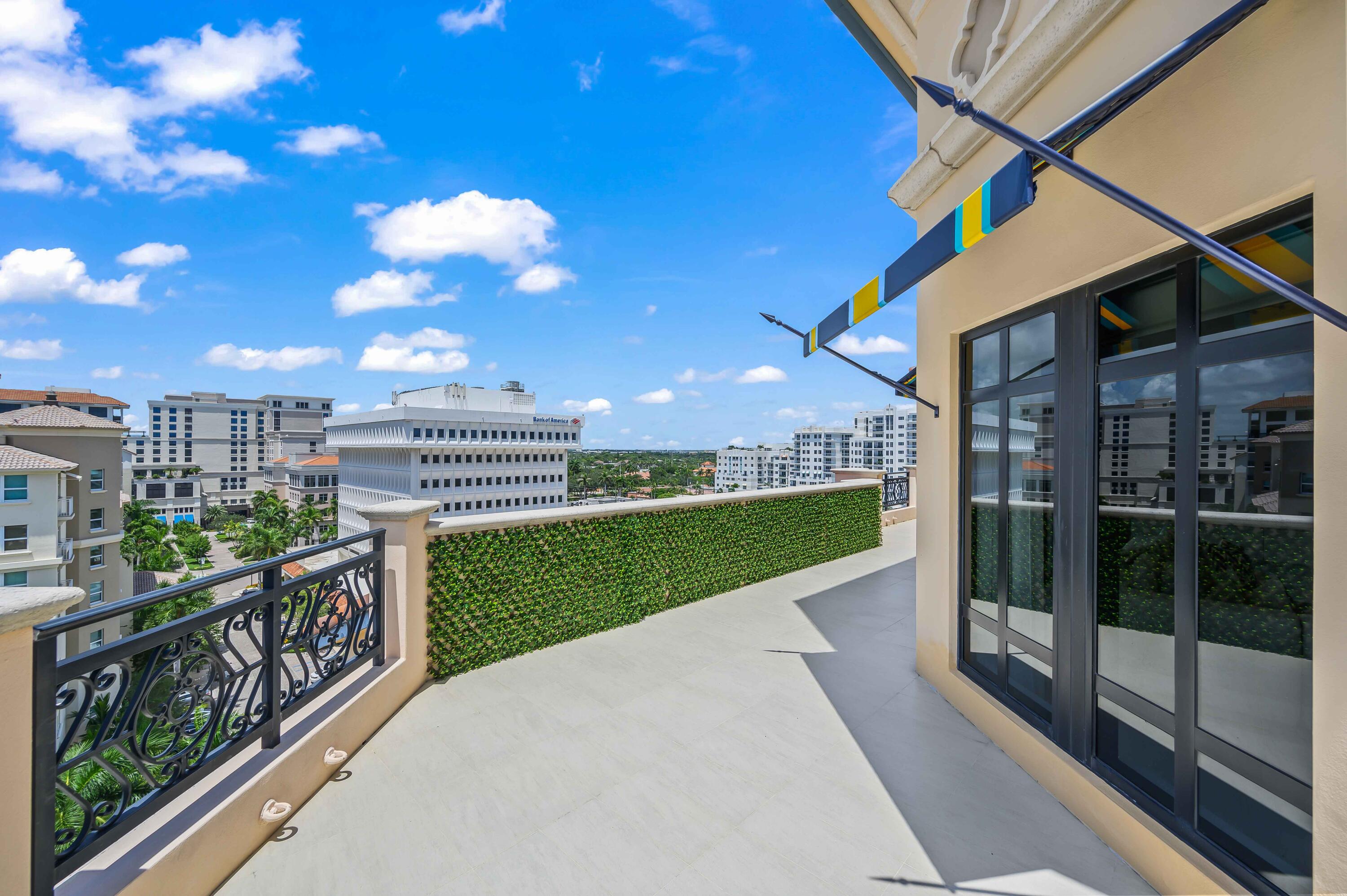 200 East Palmetto Park Road, Unit PH2 Boca Raton, FL 33432 - Photo 28 of 66 Wrap-Around Terracce