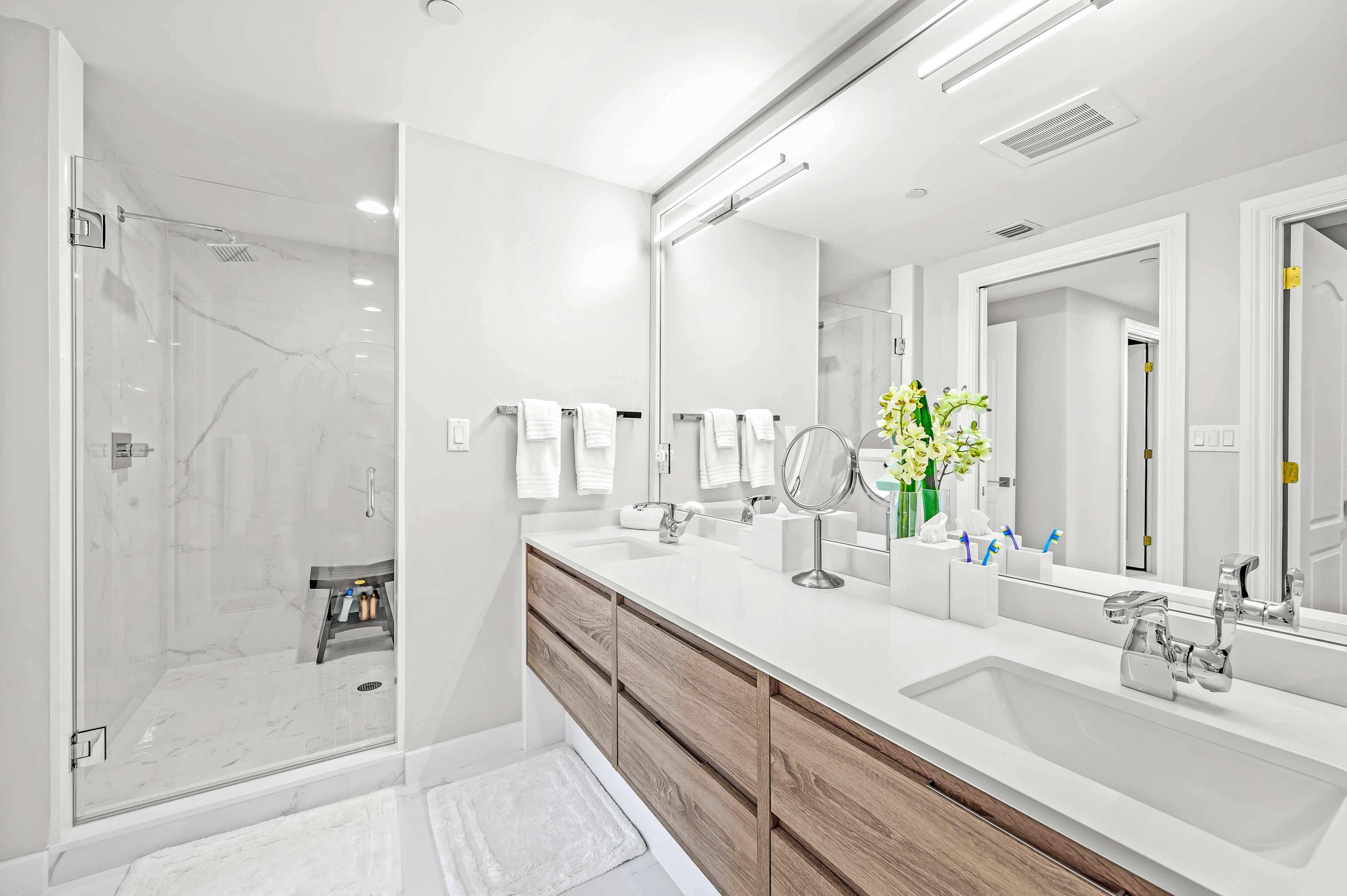 200 East Palmetto Park Road, Unit PH2 Boca Raton, FL 33432 - Photo 53 of 66 Master Bath