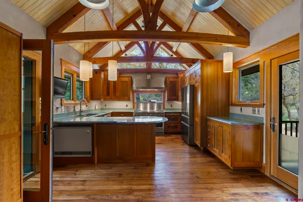 $2,900,000 | 134 Chapman Lane, Durango, CO 81301