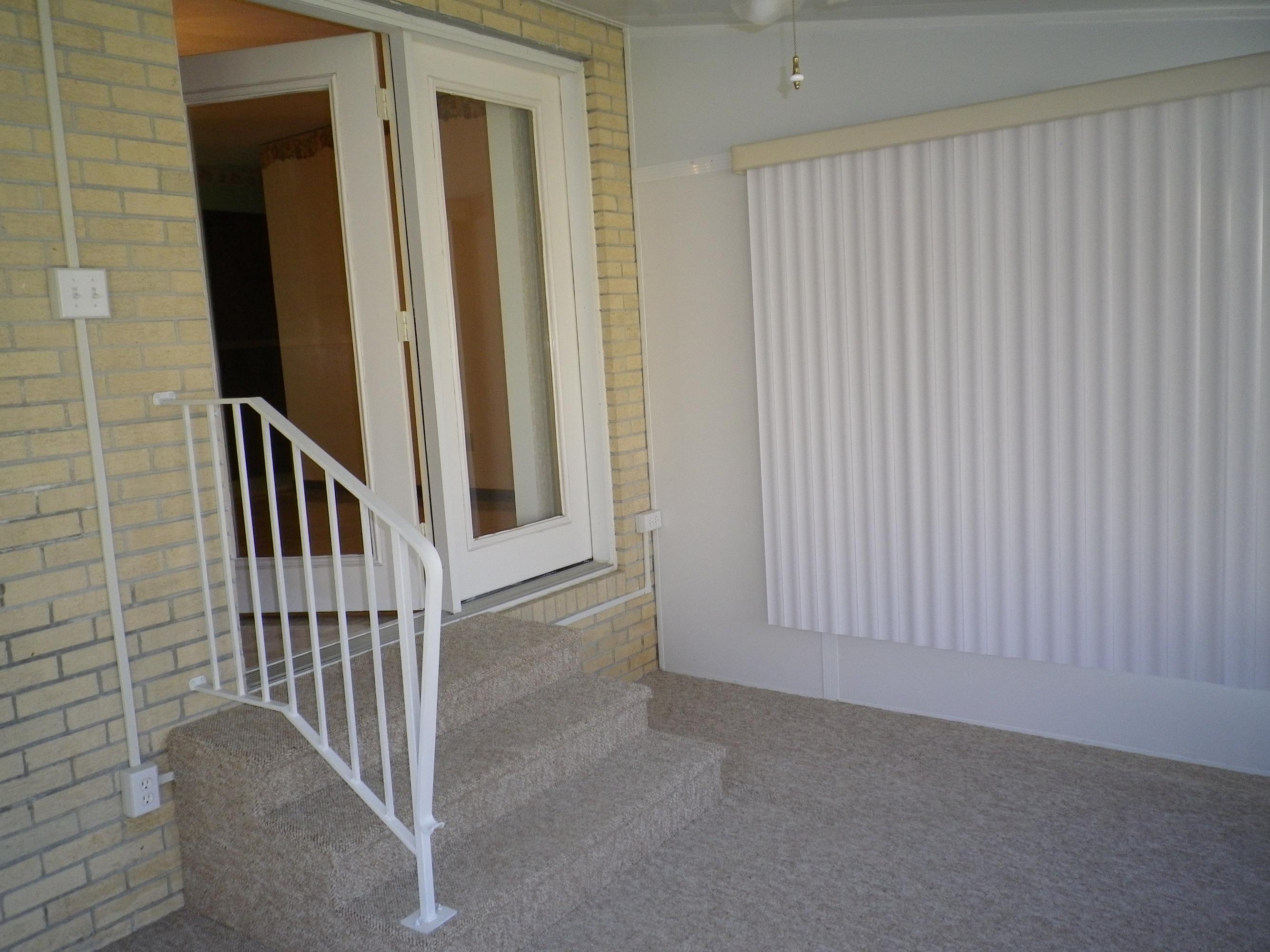 219 North Apache Road Clinton, TN 37716 - Photo 15 of 19 IMGP3587