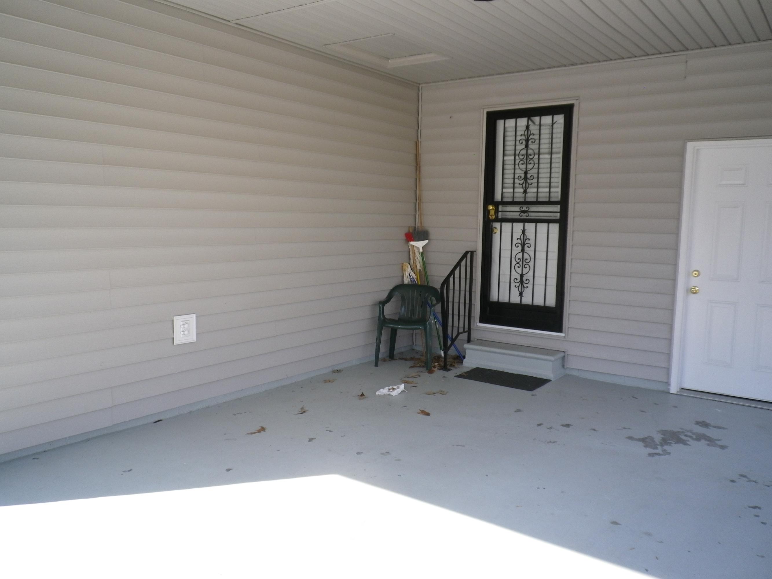 219 North Apache Road Clinton, TN 37716 - Photo 17 of 19 IMGP3593