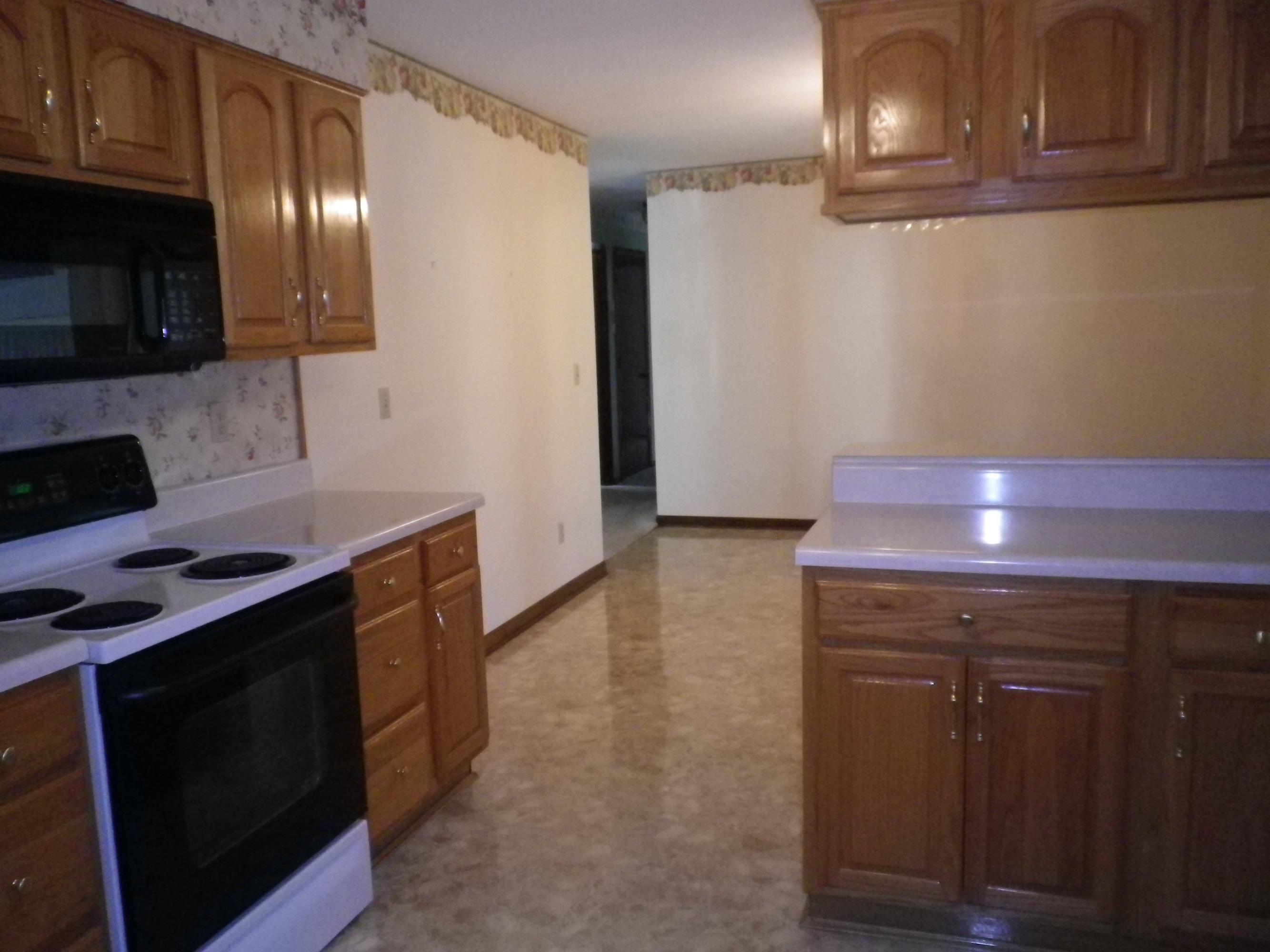 219 North Apache Road Clinton, TN 37716 - Photo 8 of 19 IMGP3584