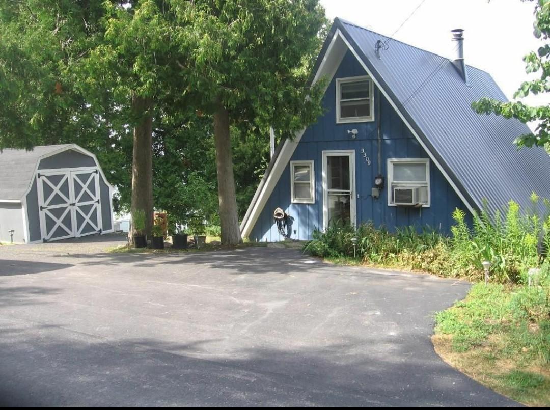 9309 Blue Horizon Road Presque Isle, MI 49777 - Photo 2 of 17 Gallery Image 2