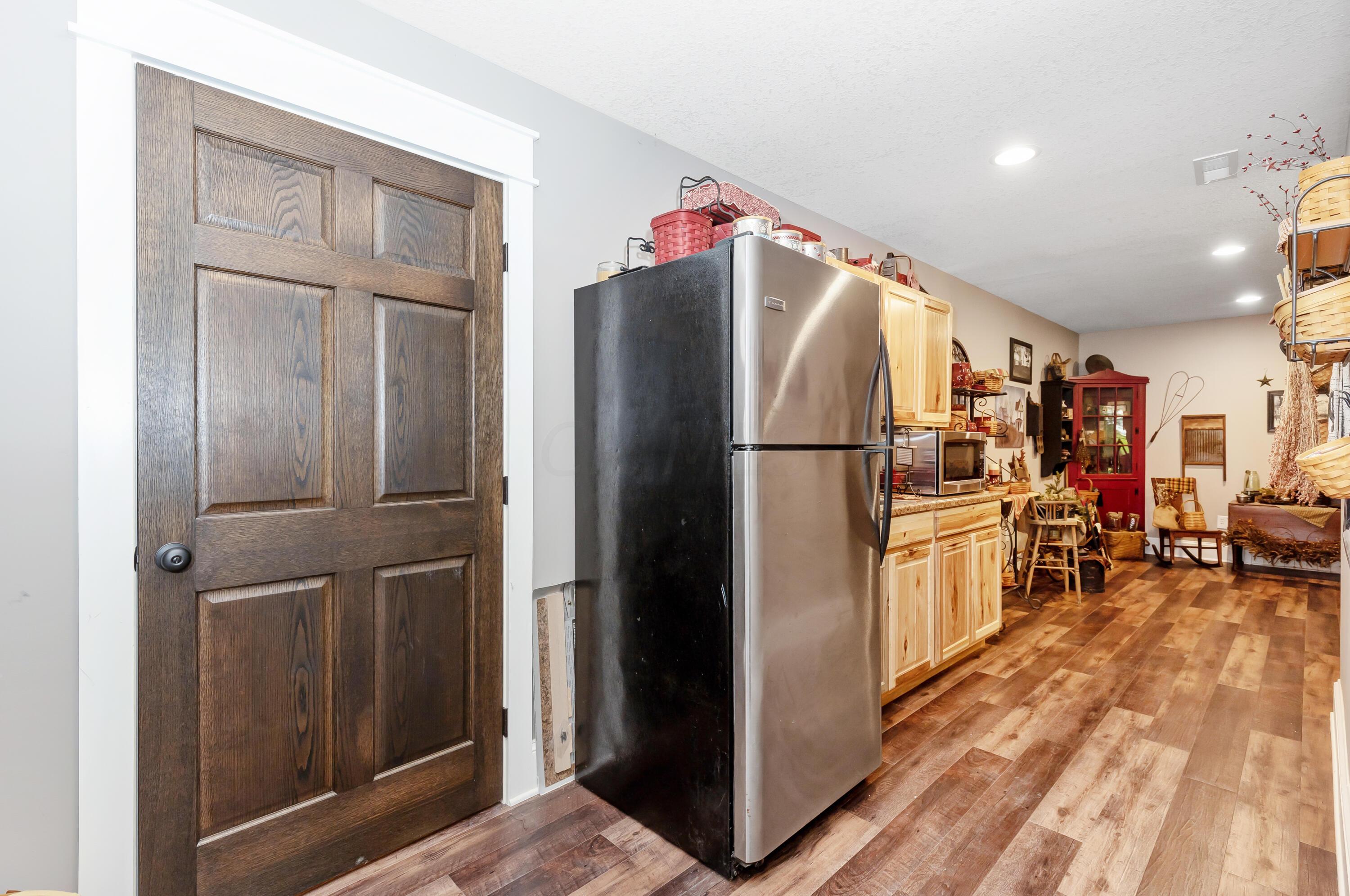 5173 Pleasant Chapel Road Southeast Newark, OH 43056 - Photo 50 of 118 48-Kitchenette